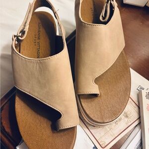 Adrienne Vittadini Tan Open-Toe Sandals
